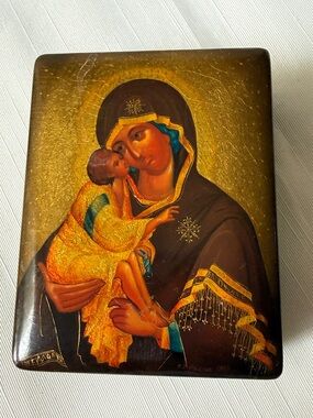 Hand-Painted Russian black lacquer box trinket Fedoskino? Orthodox Virgin Mary